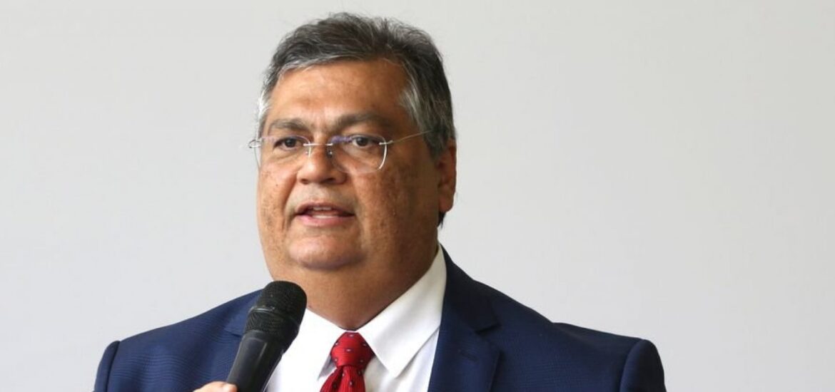 138663,ministro-demite-delegado-da-pf-que-disse-que-pretos-nao-fazem-nada-direito-3