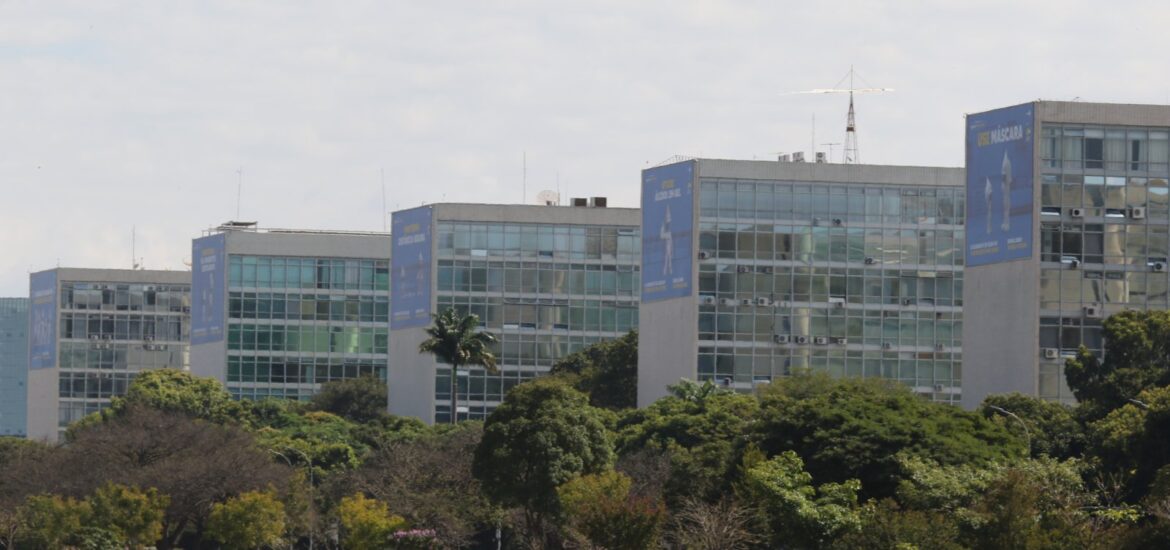 139121sede-de-ministerio-comandado-por-alckmin-e-evacuada-apos-suspeita-de-bomba-3