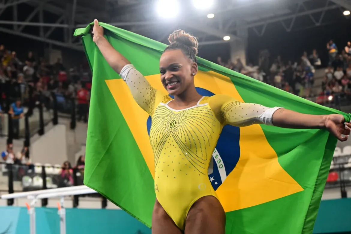 Rebeca-Andrade-conquista-seu-primeiro-ouro-na-gina0124668000202310241954-ScaleDownProportional
