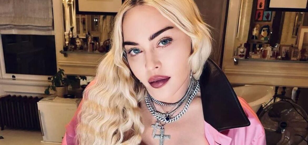 143253madonna-confirma-que-celebration-tour-passara-pelo-brasil-3