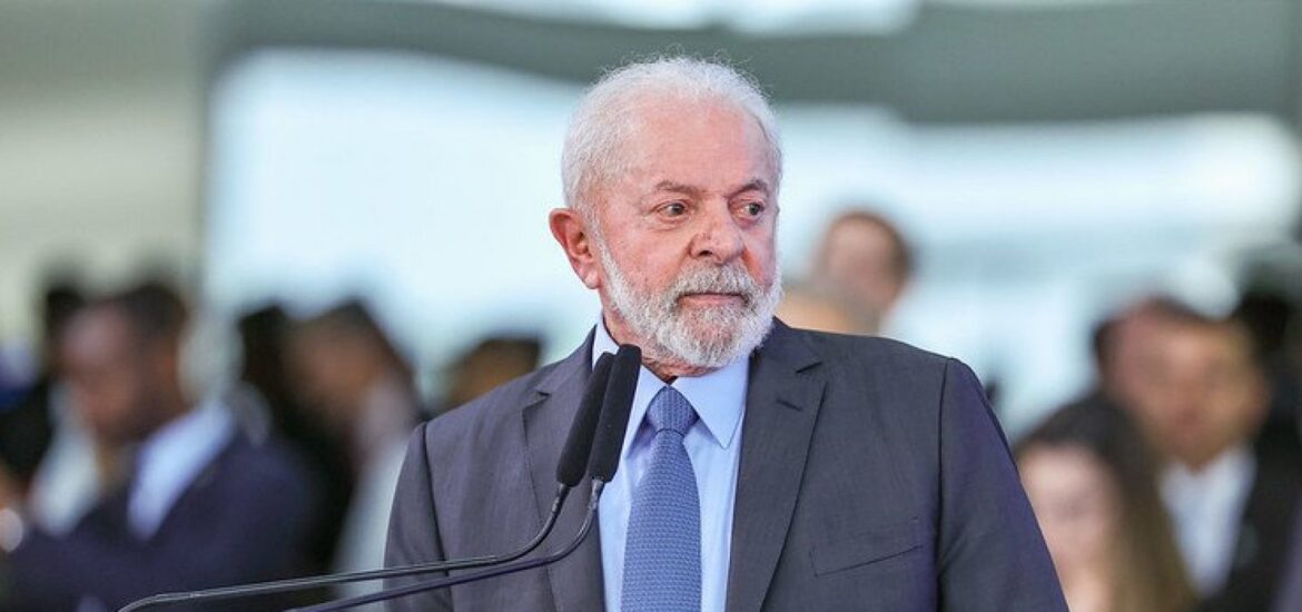 143584lula-decide-indicar-flavio-dino-para-stf-e-paulo-gonet-para-pgr-diz-jornal-3