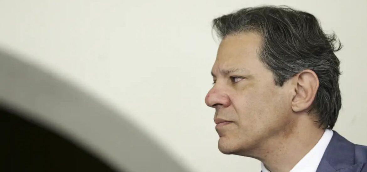 144834existe-consenso-dentro-do-pt-e-da-base-aliada-sobre-candidatura-de-lula-em-2026-diz-haddad-3