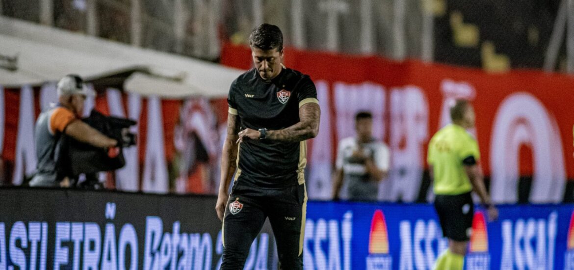151858carpini-exalta-resultado-positivo-diante-do-atletico-mg-mas-faz-alerta-sem-muita-euforia-3