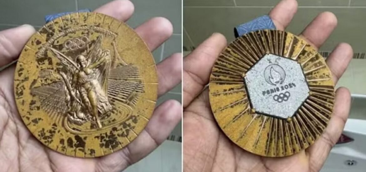 159552,medalhas-das-olimpiadas-de-paris-2024-apresentam-sinais-de-deterioracao-3