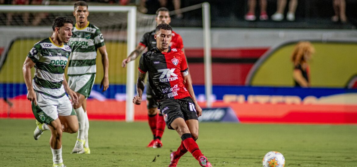 162157,vitoria-sai-na-frente-mas-cede-o-empate-ao-altos-e-deixa-a-lideranca-do-grupo-a-do-nordestao-3