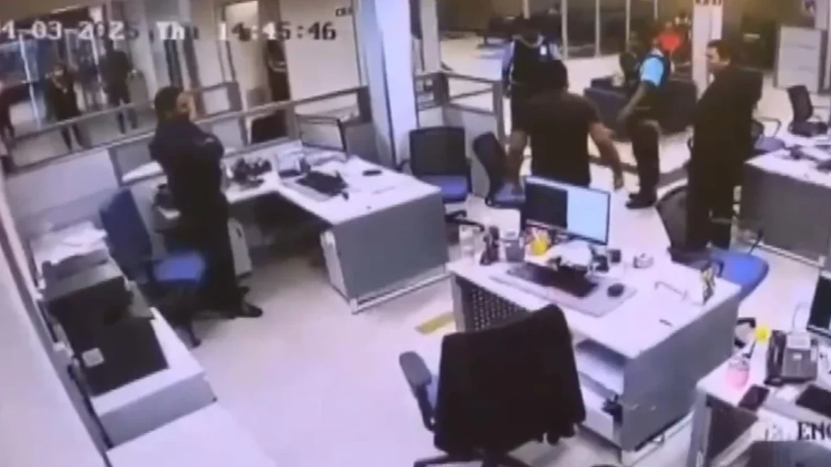 video-mostra-momento-da-confusao-seguranca-alega-legitima-defesa-2676111-article
