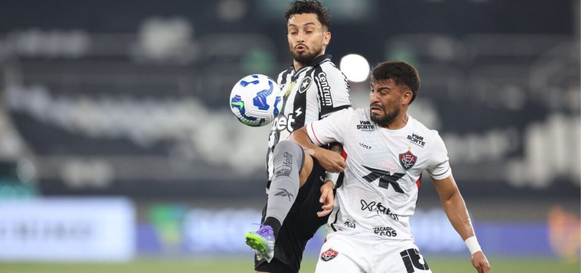 167501,vitoria-segura-pressao-empata-com-o-botafogo-mas-segue-no-z-4-do-brasileiro-3