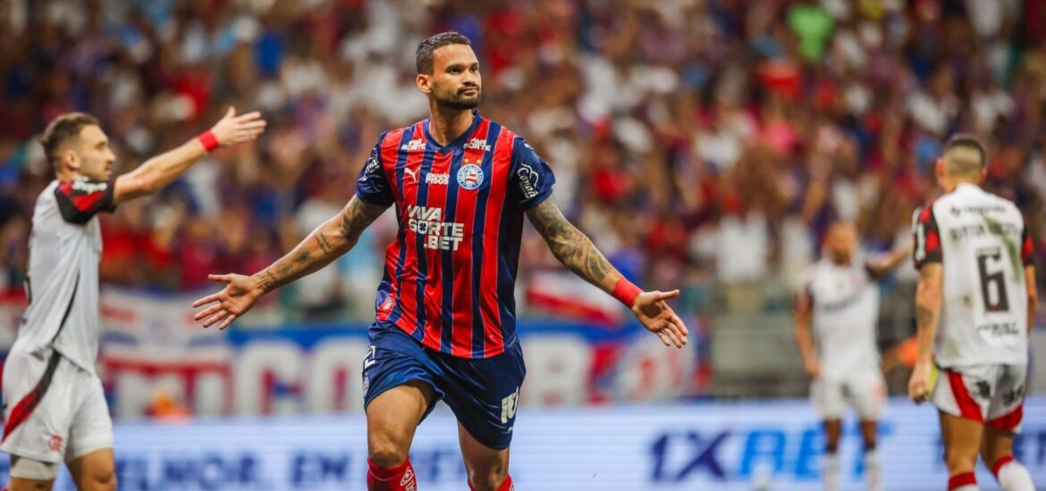 171170,com-dois-jogadores-a-mais-bahia-vence-e-quebra-tabu-diante-do-flamengo-3